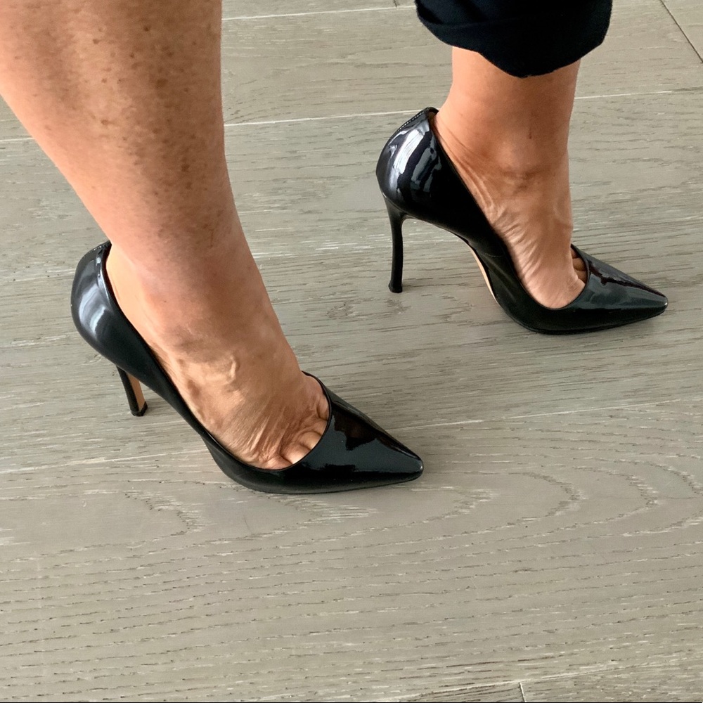 Casadei pump size 37 1/2 black metal